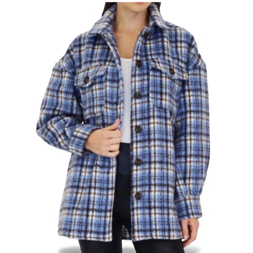 Avec Les Filles oversized blue plaid shacket jacket.  Size M